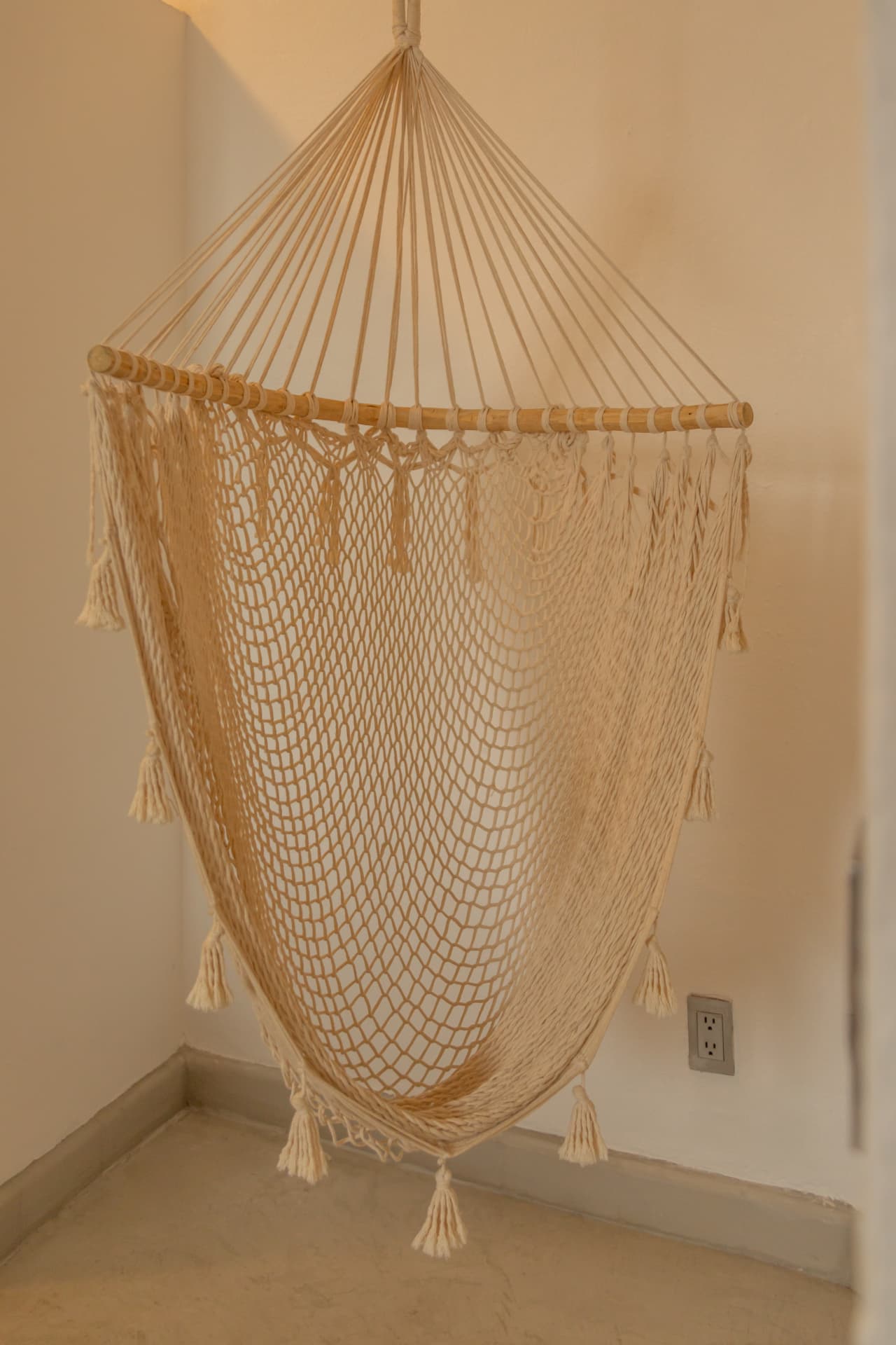 Hamaca colgante de fibras naturales en la habitación 107