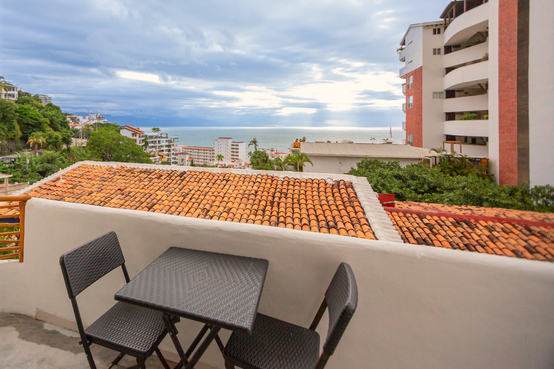 Vista de la Bahía de Banderas desde la terraza de la Premium King
